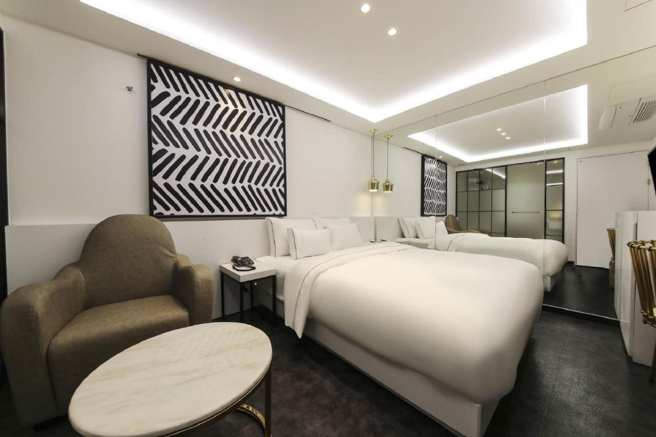 Forestar Hotel Sinchon Сеул Экстерьер фото
